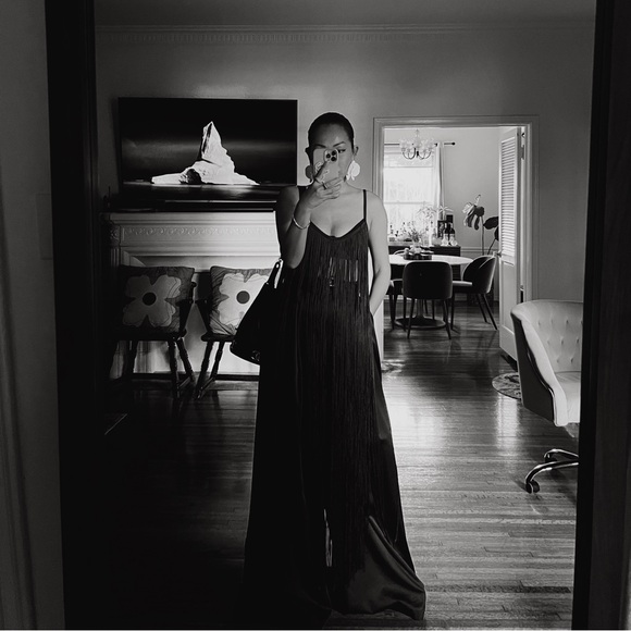 💫🌸✌🏼️ Meet your Posher, Linda ✌🏼️🌸💫 - Picture 1 of 2